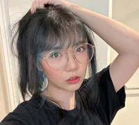 Lesbain lily vtiberd