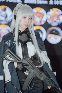 Cosplayer AK-12 