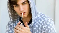 Teen smokin
