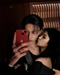 hyunjin x yeji