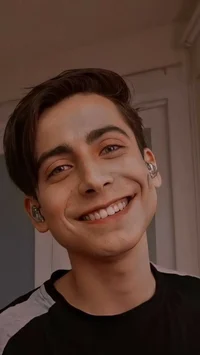 Aidan Gallagher 
