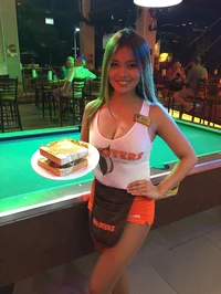 Hooters waiter
