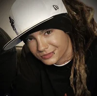 Tom Kaulitz Camping