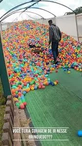 Outdoor ballpit