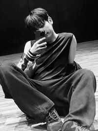 K-pop male groupchat