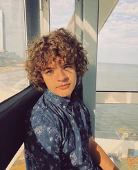 Gaten Matarazzo