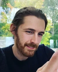 Andrew Hozier-Byrne 