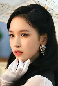 Queen mina