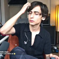 Aidan Gallagher 