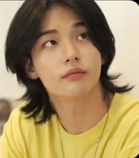 4 - Hyunjin Skz
