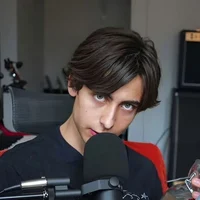 Aidan Gallagher 