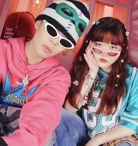 AKMU
