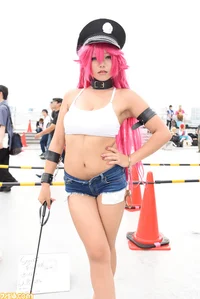 Cosplayer Poison