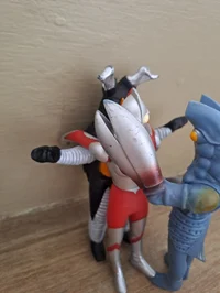 1 ultraman 2 kaijus