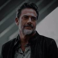 Jeffrey Dean Morgan