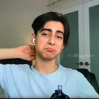 Aidan gallagher 