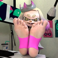 Pearl Feet