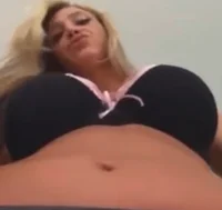 Kbella -Giantess-