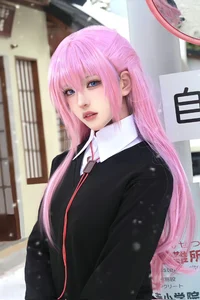 Cosplayer Shikamori