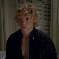 Tate Langdon 