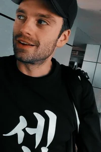 Sebastian Stan 