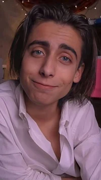 Aidan Gallagher 