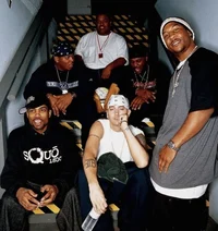 D12