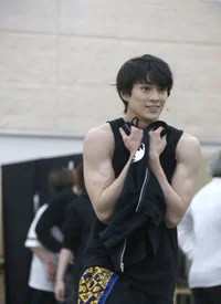 Mackenyu arata