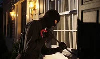 A Dumbass Robber