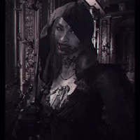 Cassandra Dimitrescu