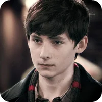 Henry Mills