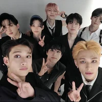 Stray Kids
