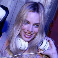 Margot Robbie