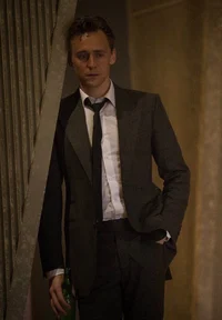 Tom Hiddleston 