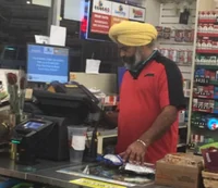 711 cashier 
