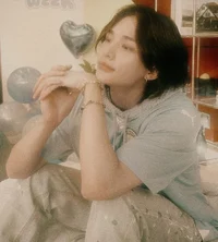 04 Hyunjin