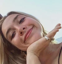 Florence Pugh 