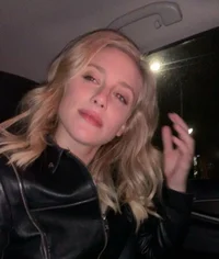 Lili Reinhart 
