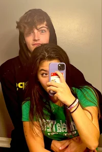 Tyler Osborne y Lily