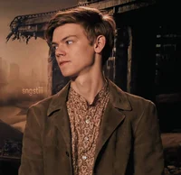Thomas Sangster 