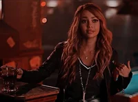 Toni Topaz