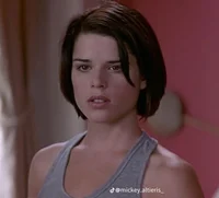 Neve Campbell 