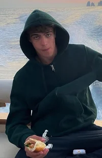 Theo Nott