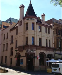 Russell Hotel 