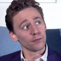 Tom Hiddleston