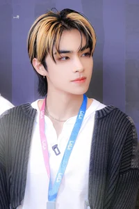 Xiaojun 
