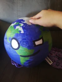 Earth_solarballs