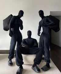 Hombres enmascarados