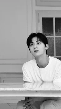 Hwang Minhyun 