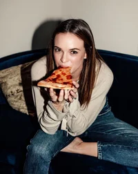 Caitlin Snow